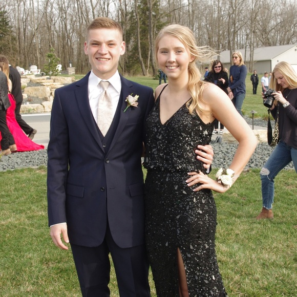 Prom Dress - Picture 5 of 7